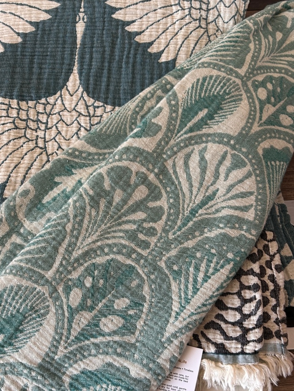 Succulent Bath Beach Towel in Teal Green Ecru White Modern Woven Design 38 x 72 - Picture 8 of 16